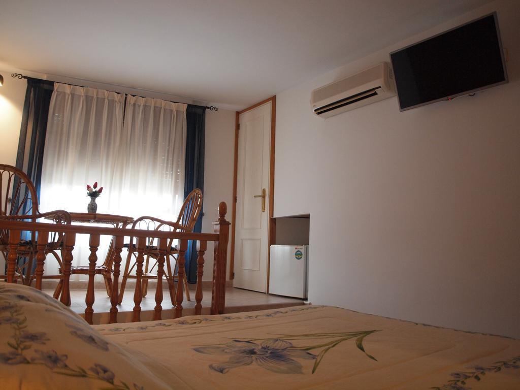 Hostal Yuste 가간타라올라 외부 사진