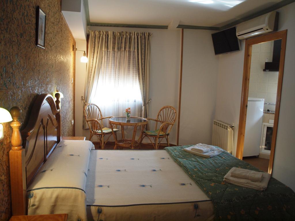 Hostal Yuste 가간타라올라 외부 사진