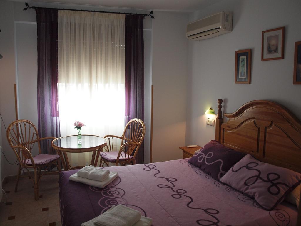 Hostal Yuste 가간타라올라 외부 사진